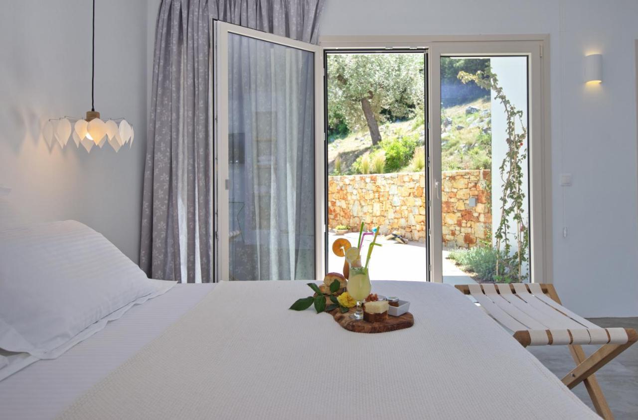 Eleon Suites New Isomata Luaran gambar