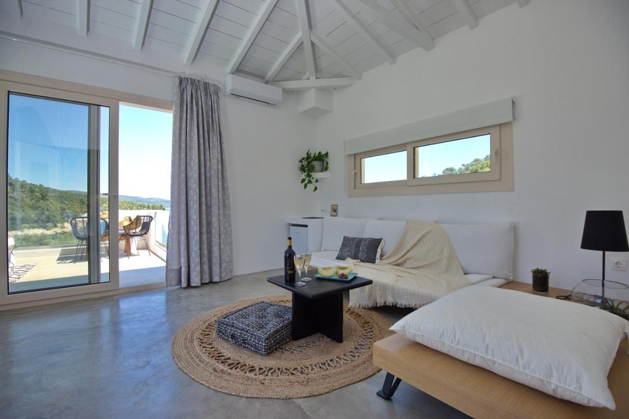 Eleon Suites New Isomata Luaran gambar